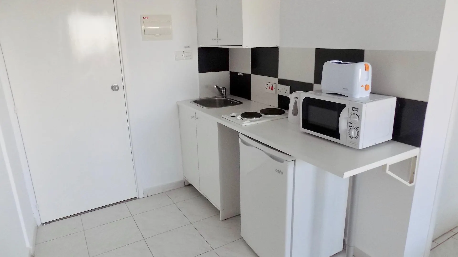 איה נאפה Margarita Napa Apartments 3*, איה נאפה קפריסין